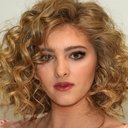 Willow Shields als Primrose Everdeen