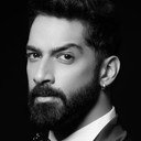 Karan Vohra als Atharva