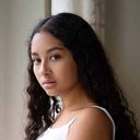 Samirah Breuer als Persephone Porter