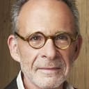 Ron Rifkin als Cdr. Grant Frost