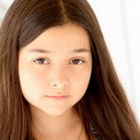 Aileen Davila als Hillary