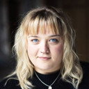 Evie Jones als Lizzie