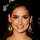 Diana Hoyos als Alex
