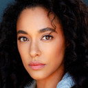 Adrienne Thomas als Zenya