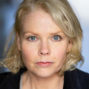 Andrea Hart als Janine Muir
