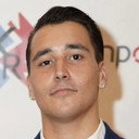 Rocky Savo als Travis Baker