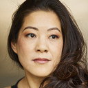 Jennifer Kan als Female Bank Teller