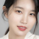 Kim Su-yeon als Kim Ji-hee