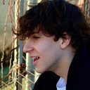 Mattia Francesco Cozzolino als Manuele