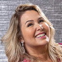 Andréa Faria als Professora de Dança