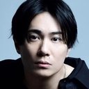鈴木達央 als Olivier Poplin