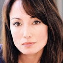 Danielle Rayne als Newscaster