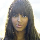 Marsha Thomason als Lucy