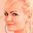 Henriette Thuesen als Tina