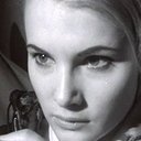 Gigi Darlene als Blonde with White Headband (uncredited)