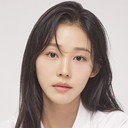 Chae Ri-eun als Hong Soo-min (Min Ji-young's Secretary)