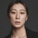 Jo Ji-seung als Makeup Department