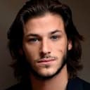 Gaspard Ulliel als Bertrand Valade