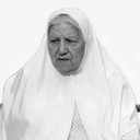 Rogheyeh Chehreh-Azad als Qodsi, Khan -e- Mozaffar's maid