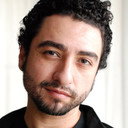 Eros Mendoza als J Day's Assistant (uncredited)