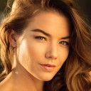 Diana Care als Synchronized Swimmer