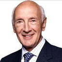 Barry Davies als Himself