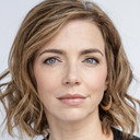 Lynn Blackburn als Ruth Reynolds