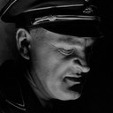 Hans Schumm als Lieutenant Commander (uncredited)