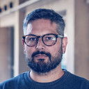 Santiago Caicedo als Alumno 4 (voice)