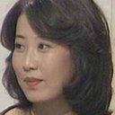 茅島成美 als Teacher Mayumi
