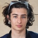 Sunny Suljic als Doug Pierce