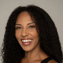 Beth Cain als "Rock DJ" Dancer / "Land of 1000 Dances" Dancer