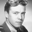 Lee MacGregor als Lieutenant Zimmerman