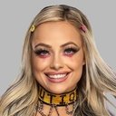 Gionna Daddio als Liv Morgan