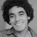 Mohamed Mounir als Marwan/Poet