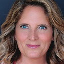 Lesley Wolff, Casting
