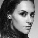 Kate Herman als Kiki Schulman