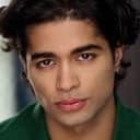 Siddharth Sharma als Norman