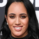 Simone Garcia Johnson als Ava