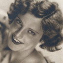 Irene Ambrus als Eva, Dr. Gerhards Frau