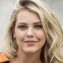 Louise D'Tuani als Paula Góes Mesquita