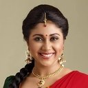 Meghali als Gayathri (Cameo)
