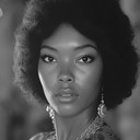 Rosalind Cash als Lisa