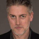 Marc Cram als Prague Manager