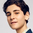 David Mazouz als Young Gio