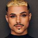 Tómas Matos als Keegan