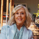 Sally Campher als Yollie