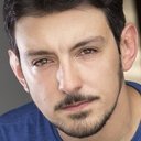 Dennis Ruel als Ricky