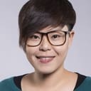 Eman Lam Yi-Man als Queuing Girl
