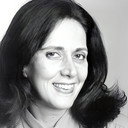 Thaís Portinho als Divina